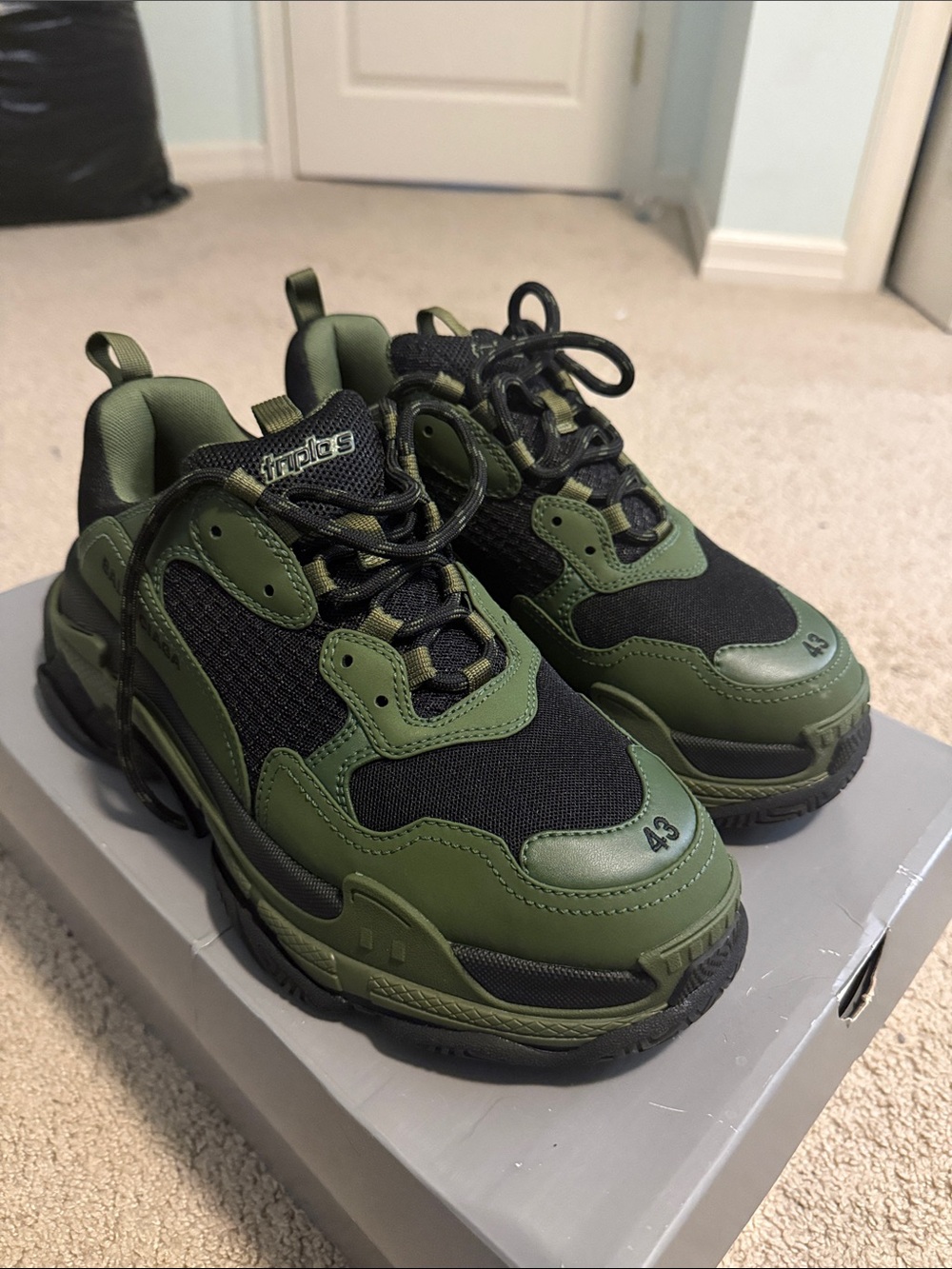 Balenciaga TRIPLE S sneakers